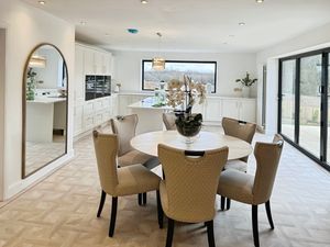 Dining area- click for photo gallery
